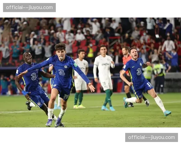 埃弗顿加纳攻防转换效率突出，年轻中场首次入选三狮军团